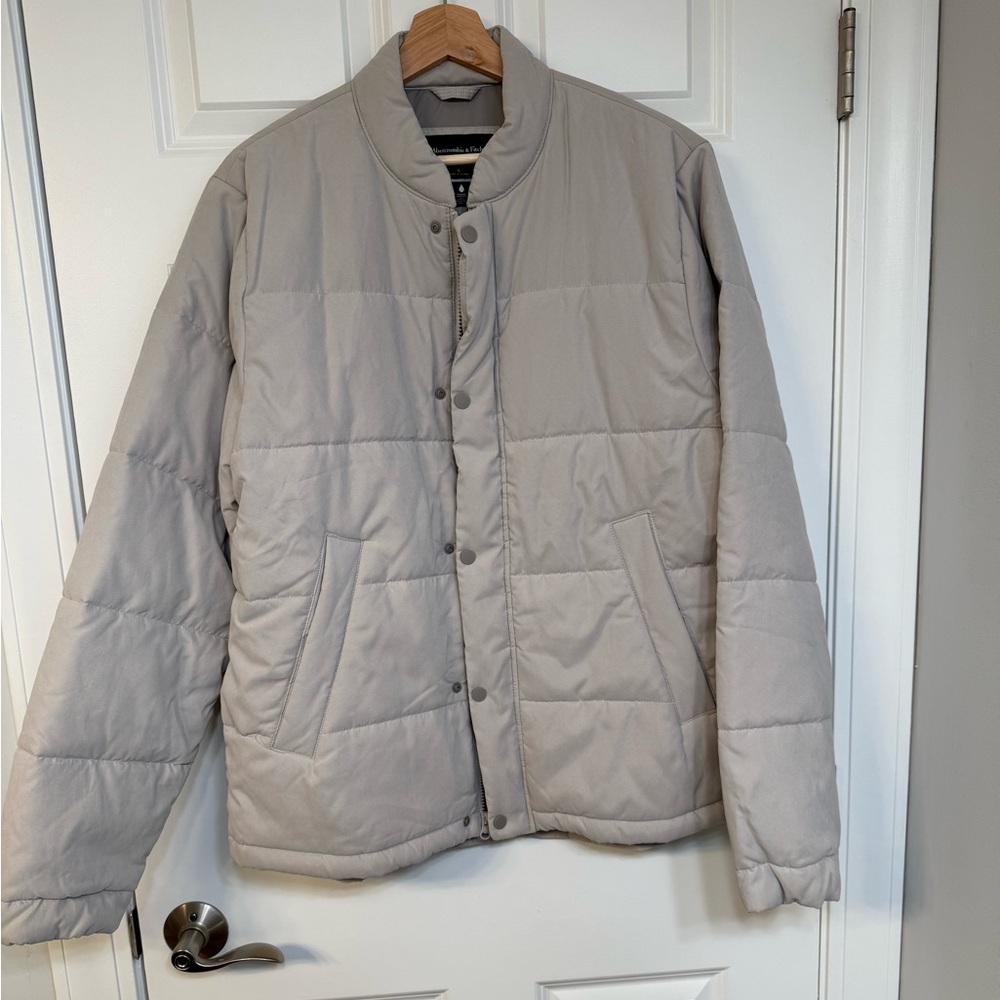 Lightweight everyday jacket